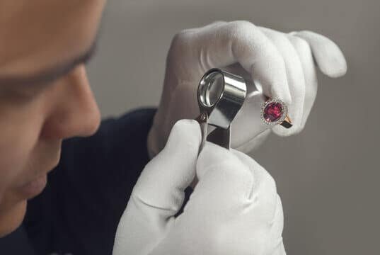 Avaliação e compra de joias